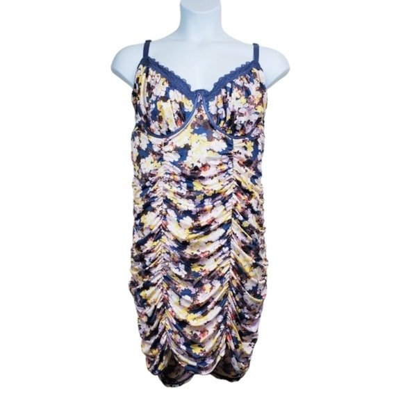 torrid Other - Torrid Blue Floral Lace Crochet Trim Underwire Unlined Chemise Size 4X NWT
